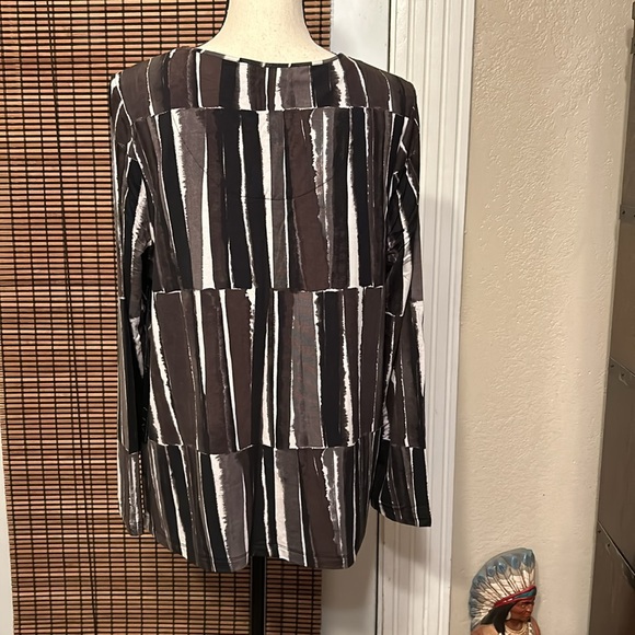 Liv By Habitat Easy Tee Neutral Size Large NWT - Picture 2 of 5